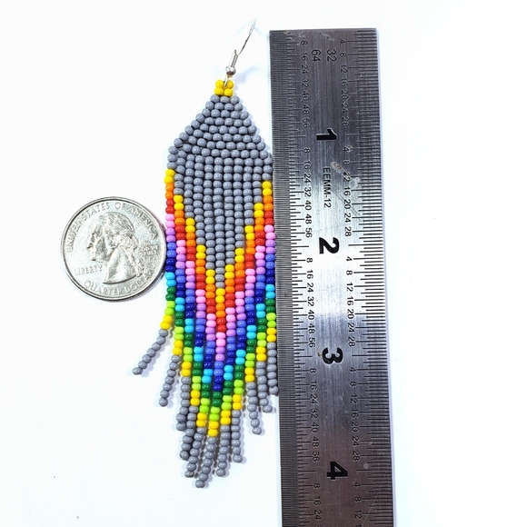 🌈 Grey Rainbow Long Fringe Seed Bead Earrings - Picture 4 of 5